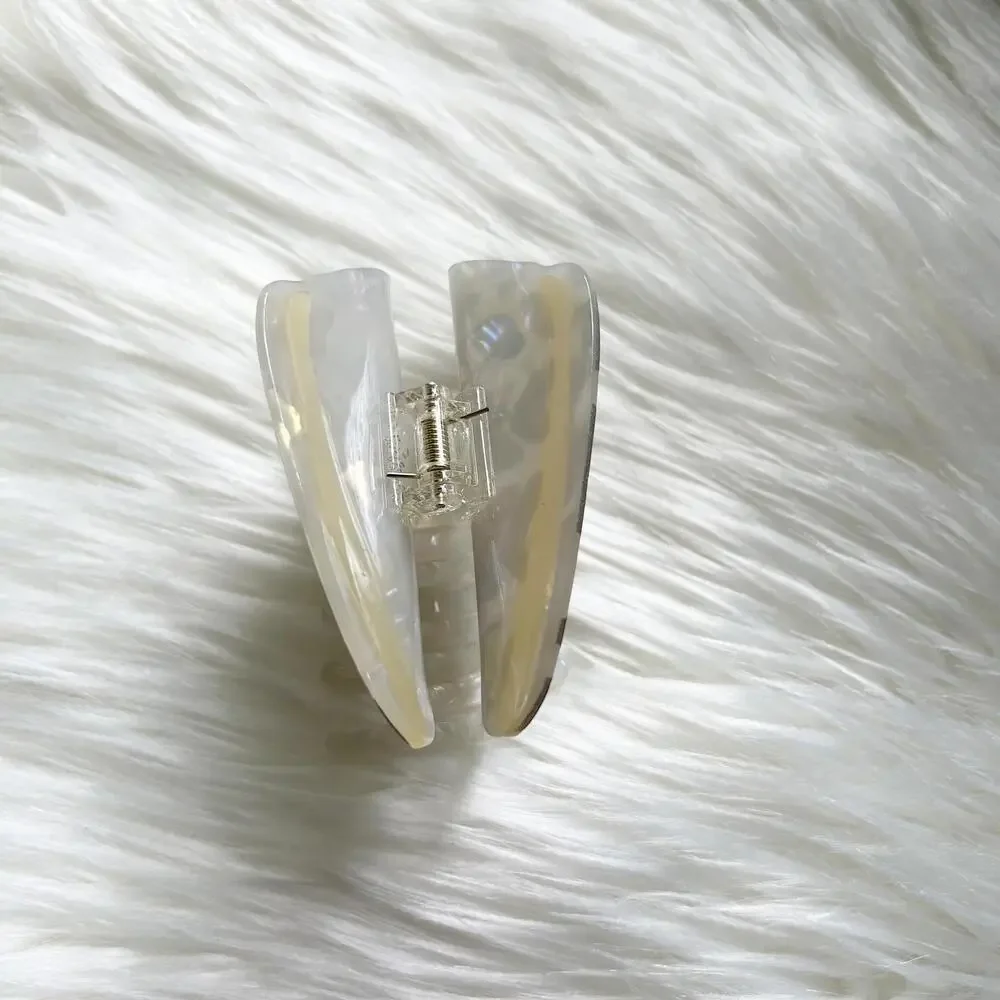 Hawaiian Hebrew Cone Claw Clip Seashell Hair Clip
